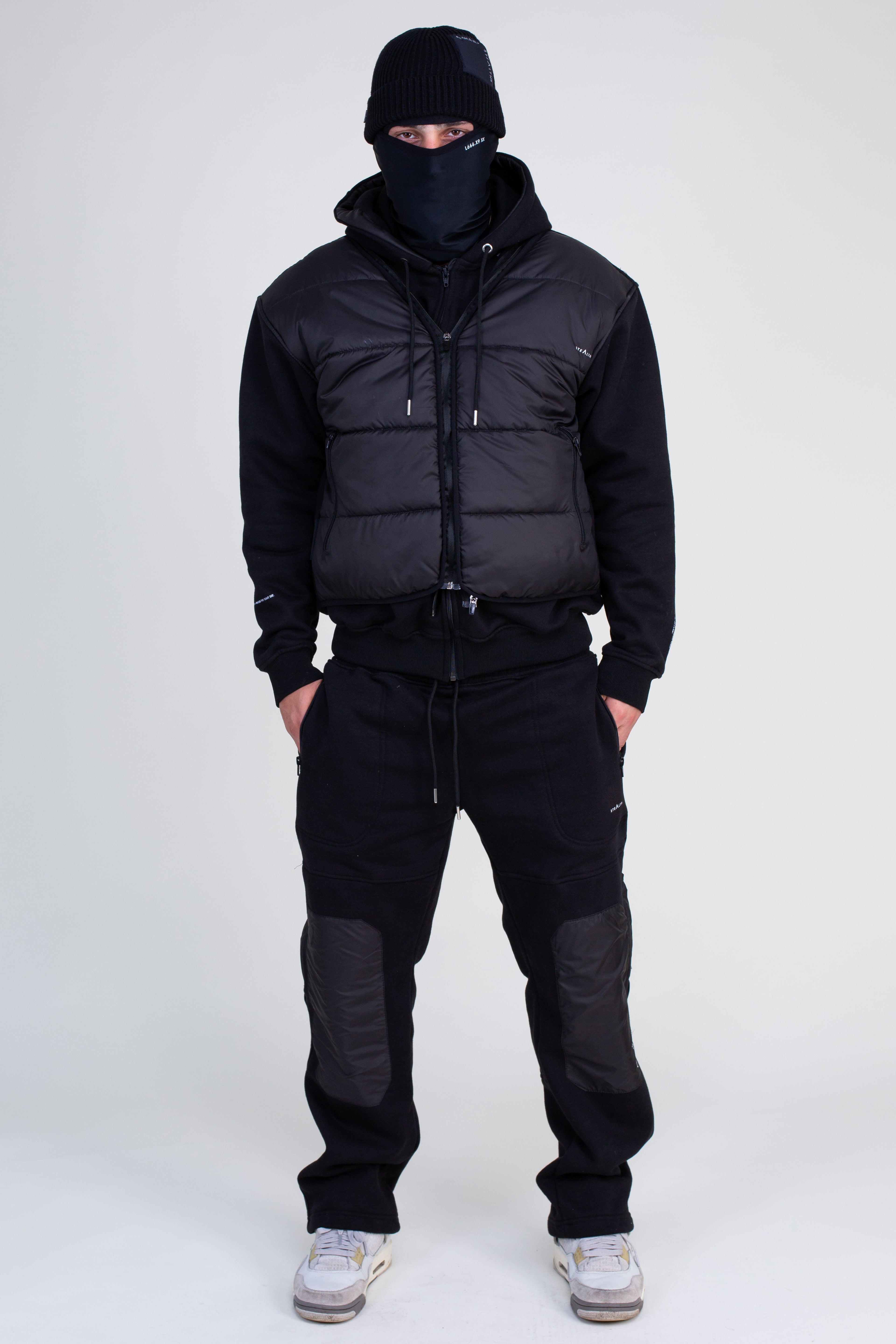 Gratton Tracksuit (Black)