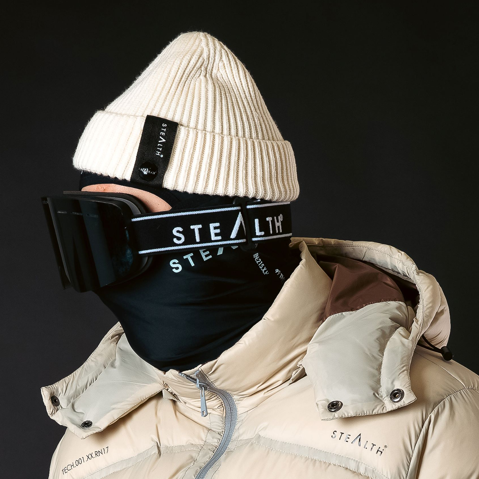 Patch Tech Beanie (Off White)
