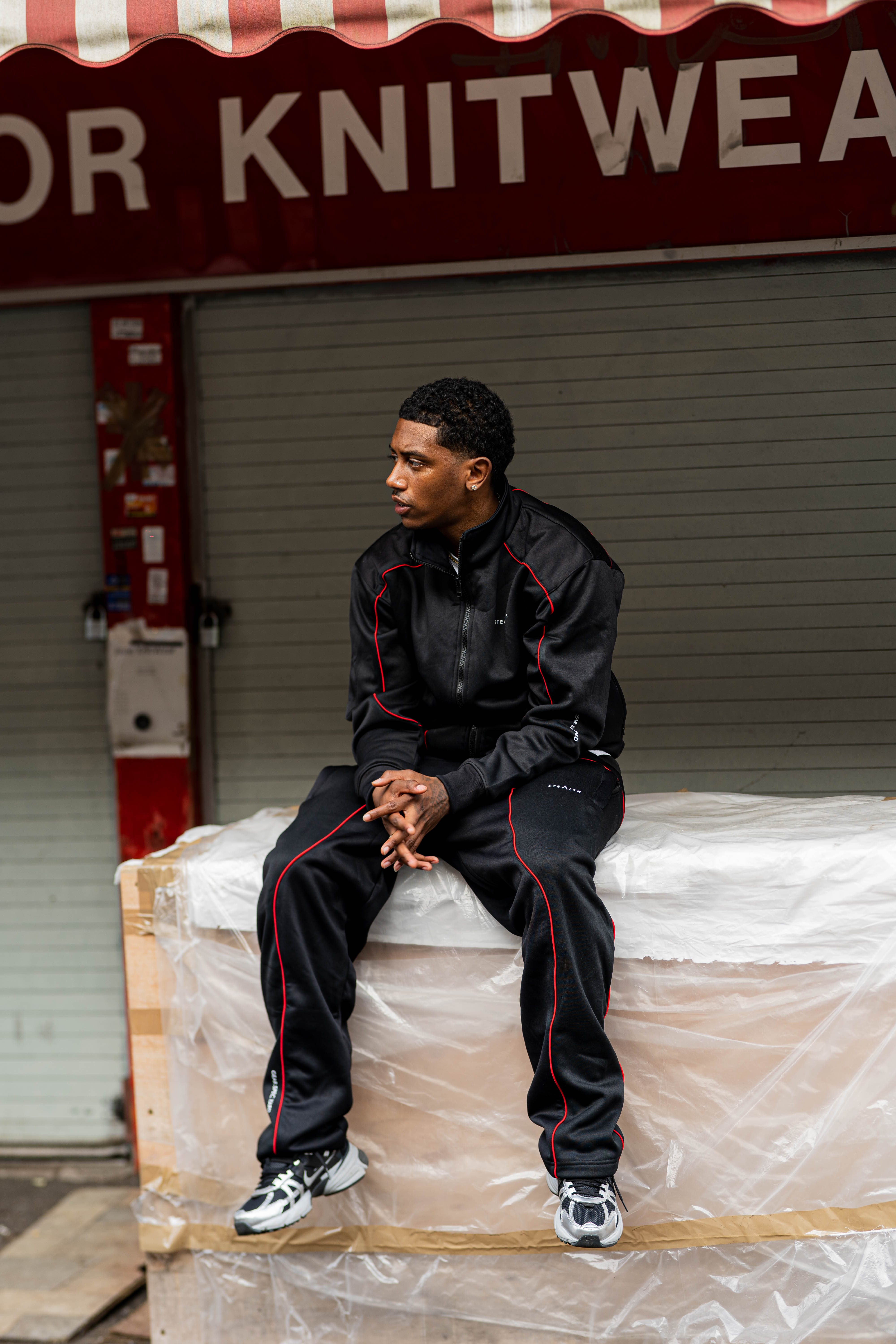 Apex Tracksuit (Black Red)