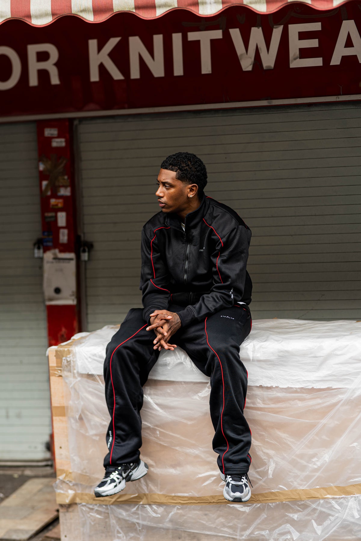 Apex Tracksuit (Black Red)