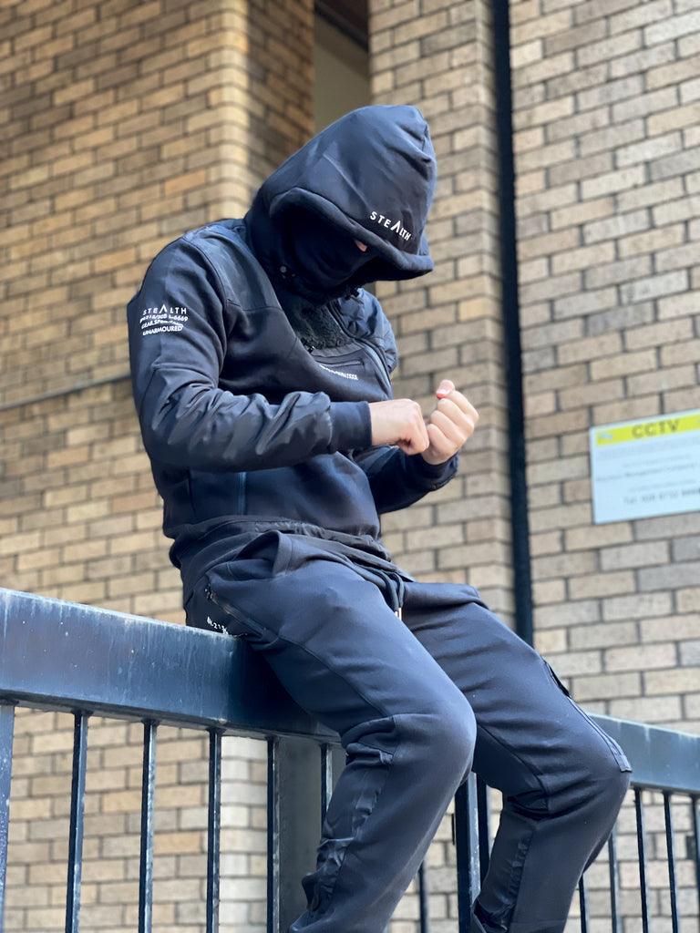 Quantom Tech Tracksuit (Black)