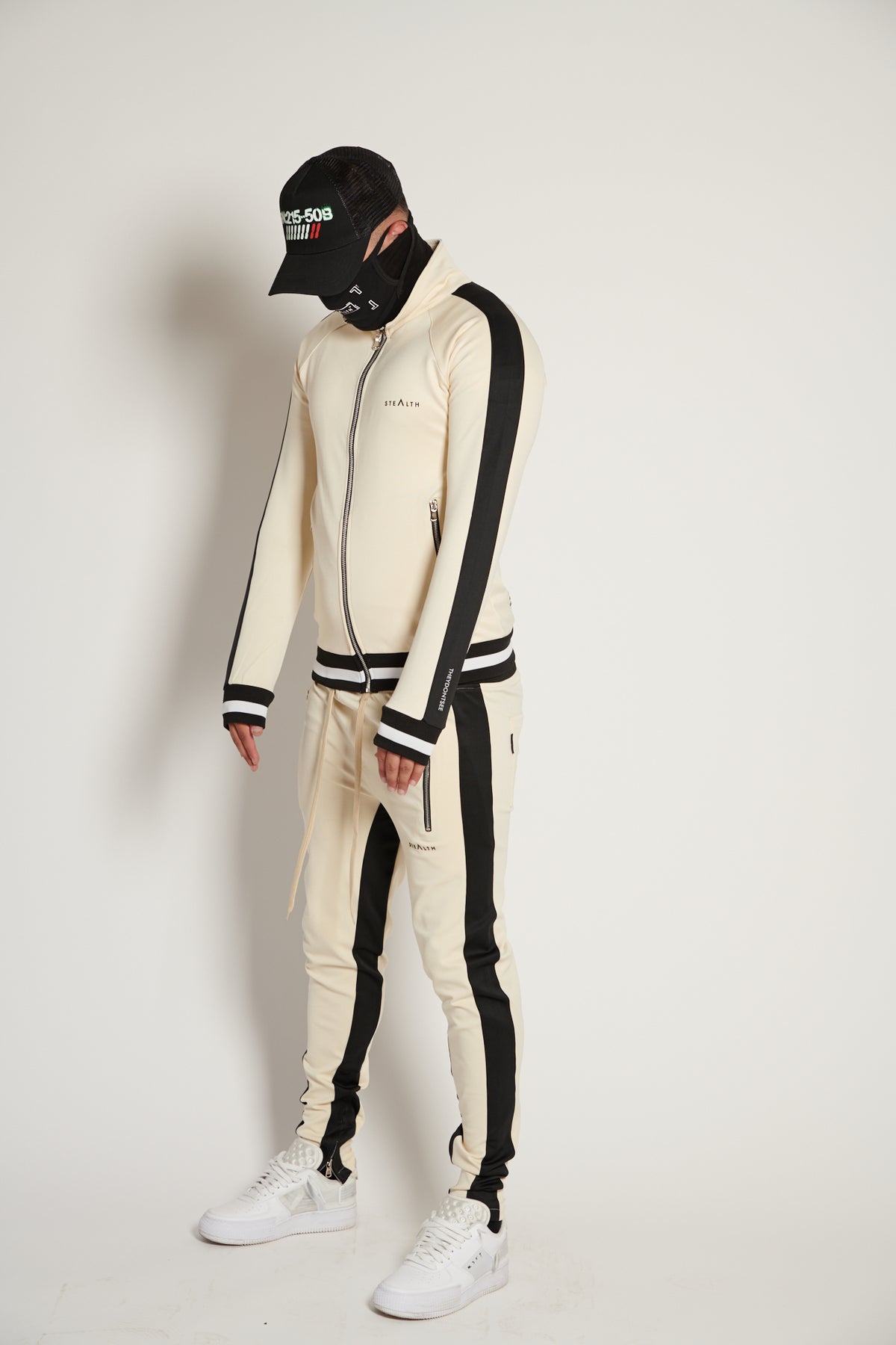Vulcan Tracksuit (Cream/Black)